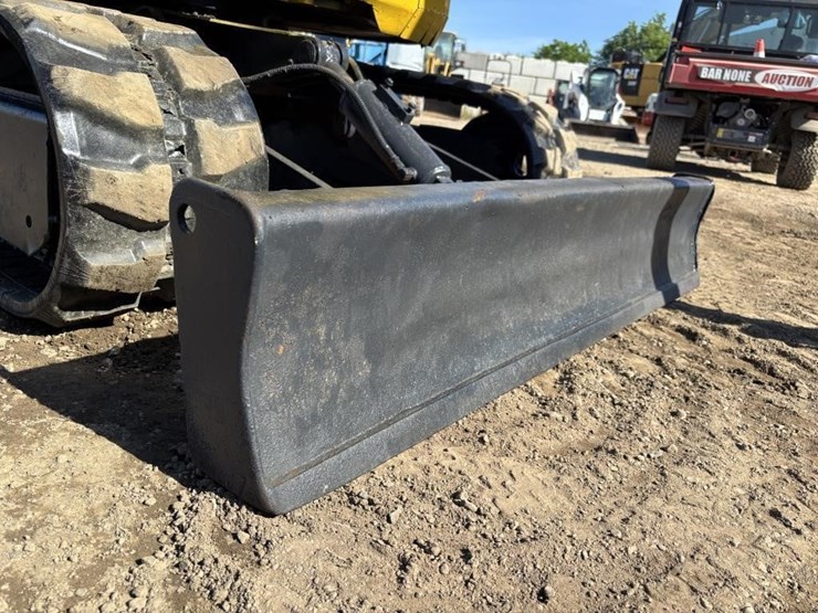 komatsu-pc28uu-2-image-10