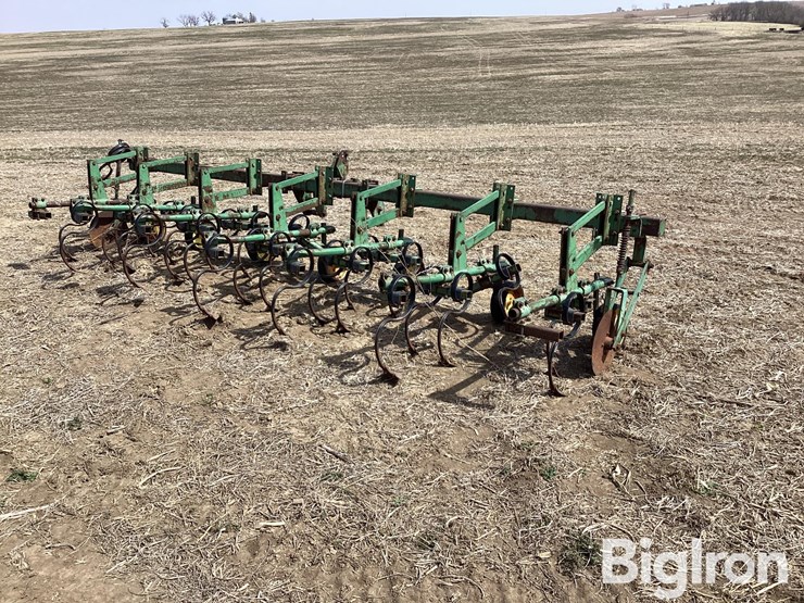 john-deere-6-image-5