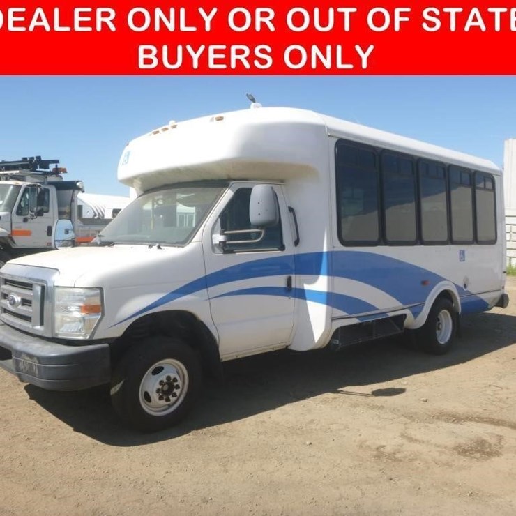 2014 FORD E450