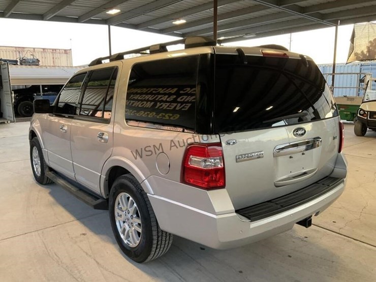 2011-ford-expedition-image-5