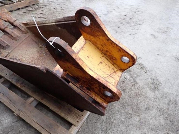 caterpillar-16-image-8