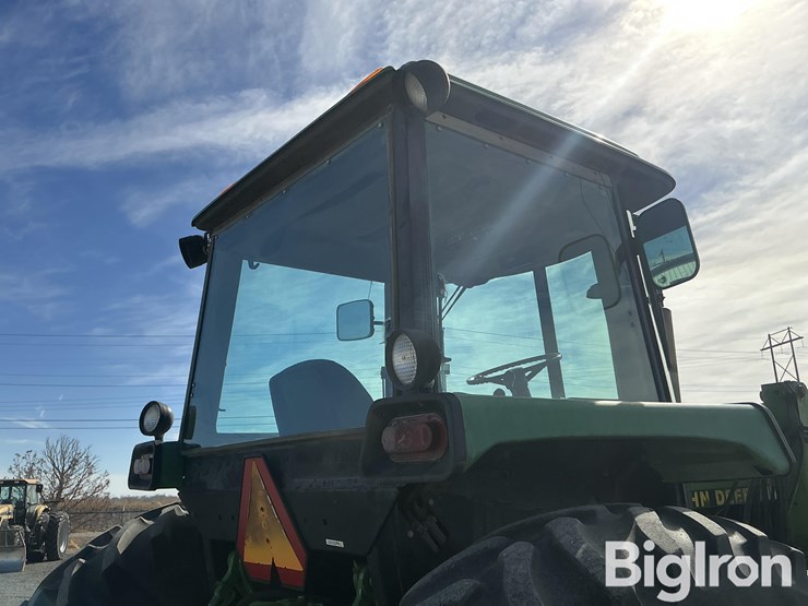 1990-john-deere-4555-image-17