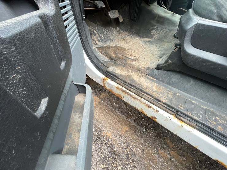 2013-ford-f350-image-15