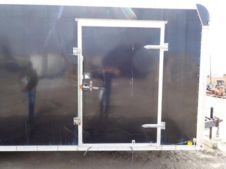 2015-discovery-24-ft-t/a-enclosed-trailer-1d9r1202-image-32