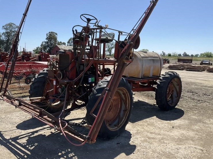 danzig-300g-poly-tank-s.p.-articulating-sprayer-image-3