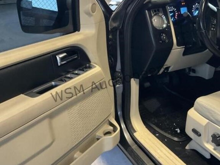 2016-ford-expedition-image-23