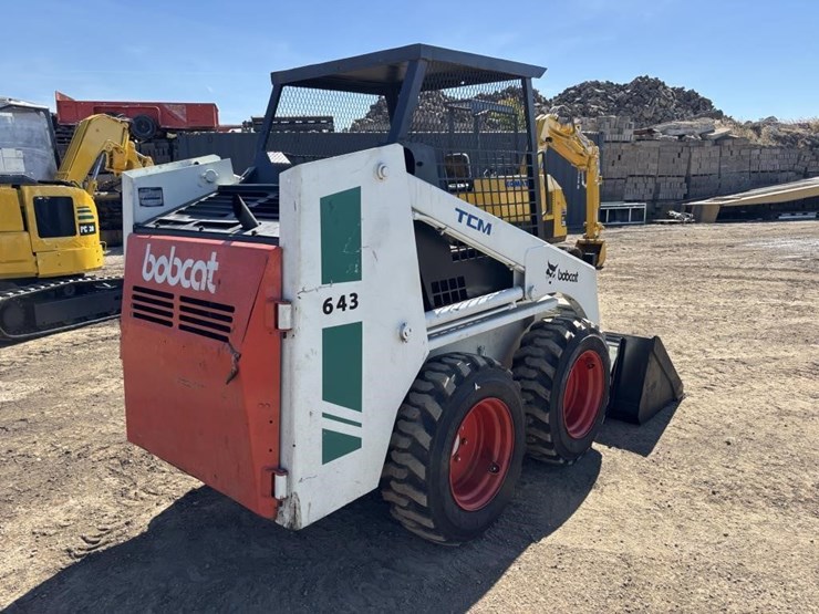 bobcat-643-image-3