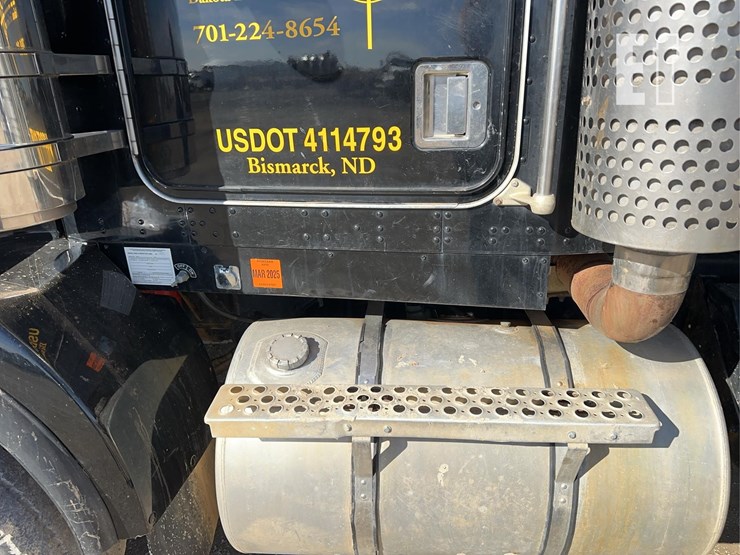 1999-kenworth-t800-image-28