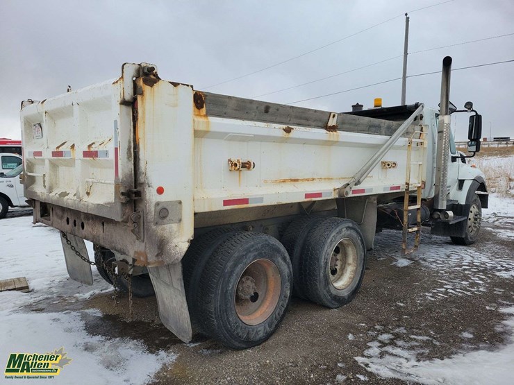 2009-international-workstar-7500-image-6