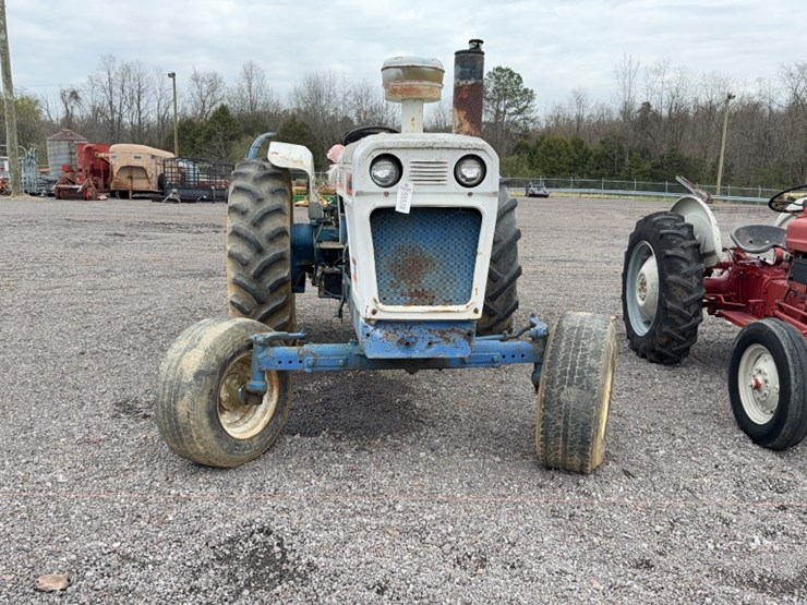 #3049-•-agri-power-9000-tractor-image-2