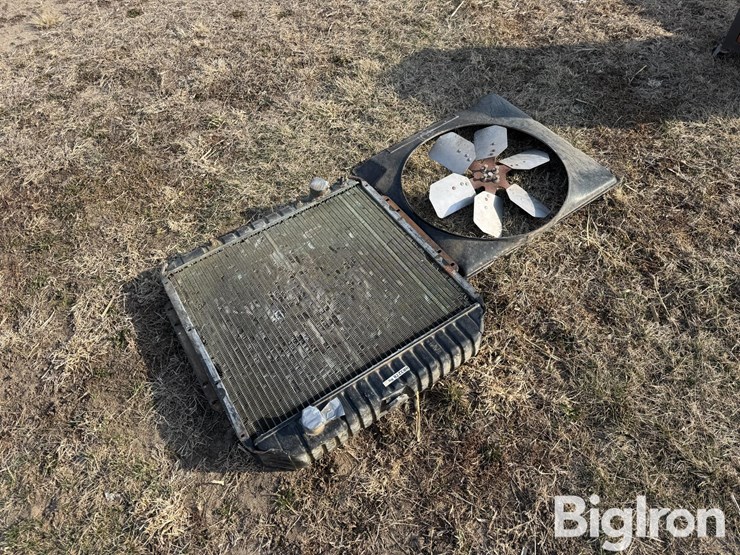 radiator-&-fan-shroud-image-7