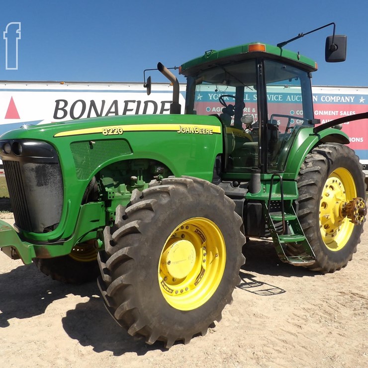 JOHN DEERE 8220