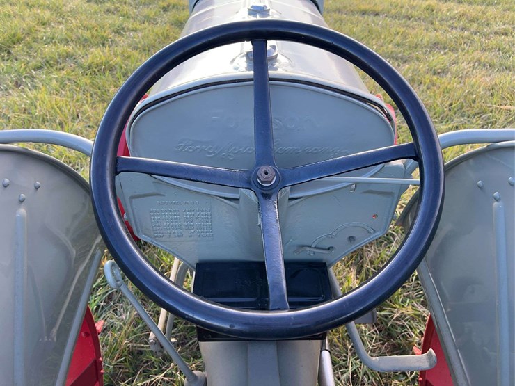 1923-fordson-tractor-image-44