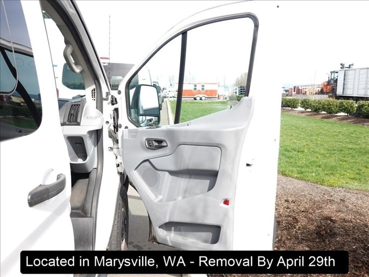 2015-ford-transit-image-21