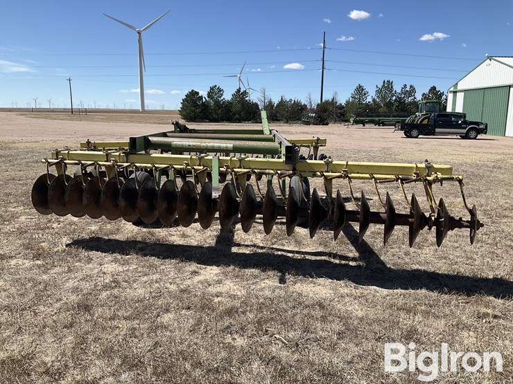 john-deere-340-image-6