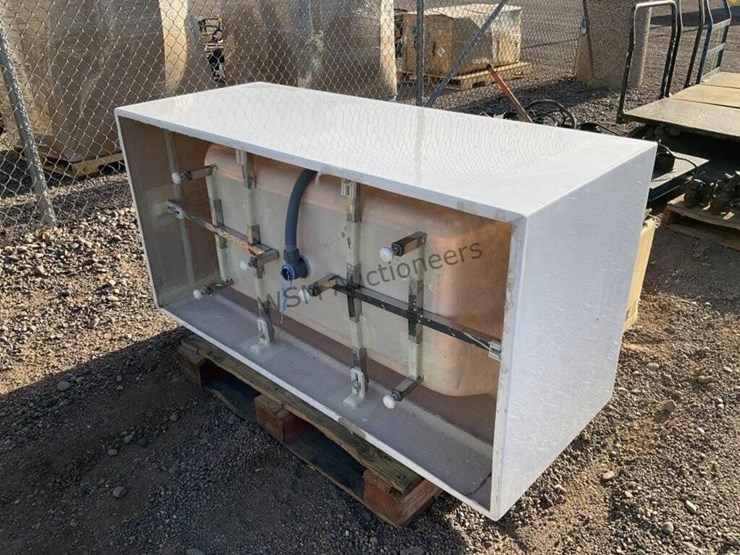 bathtub-and-telescoping-duct-cover-image-3