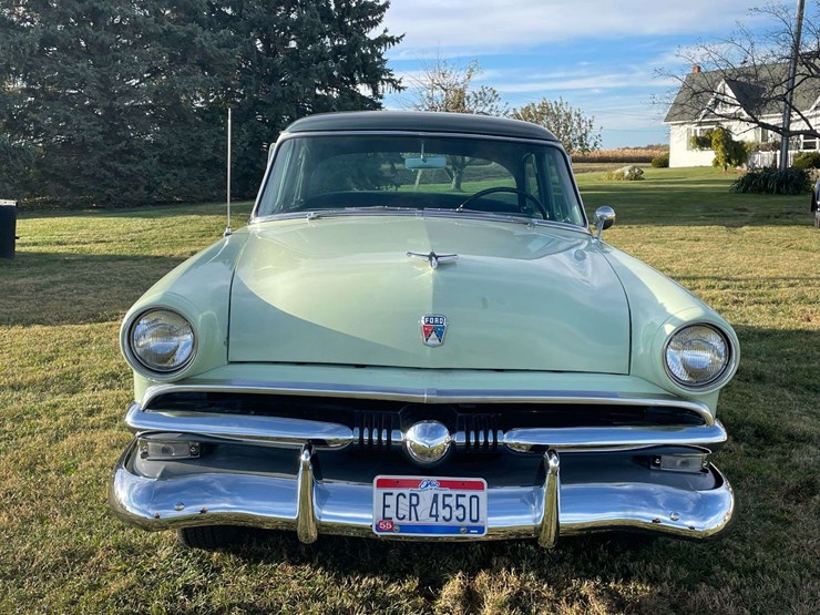 1953-ford-customline-sedan-image-8