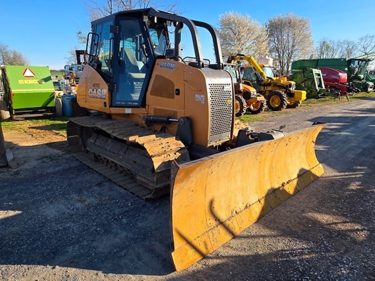 2013-case-850m-image-1