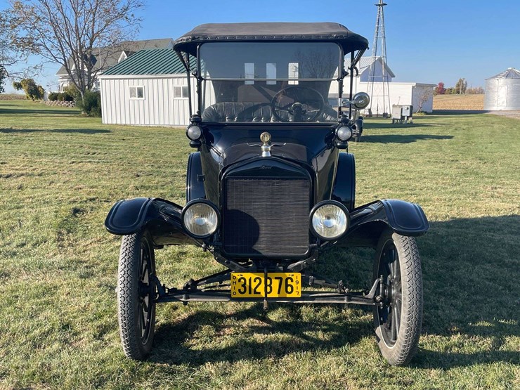 1917-model-t-touring-image-8
