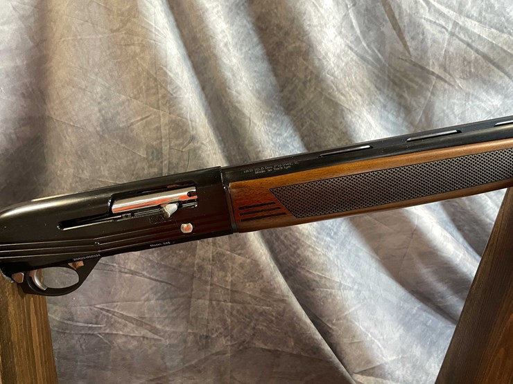 #10098-•-hatfield-sas,-20-ga.-semi-auto-shotgun,-sn:-20a23-00334-image-4