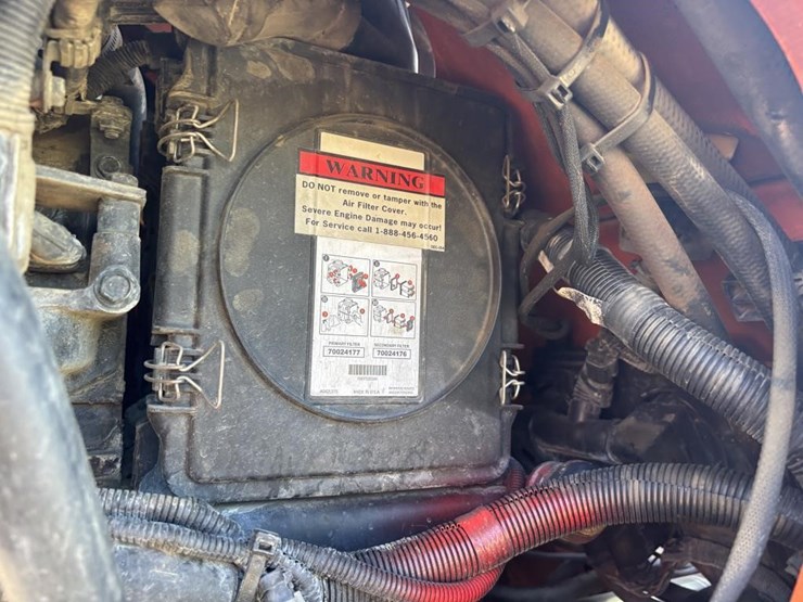 2014-jlg-8042-image-50