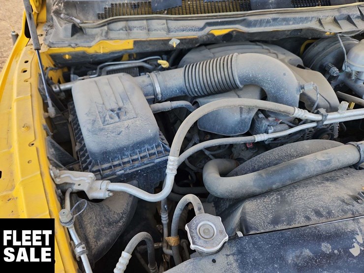 2019-ram-1500-classic-image-28