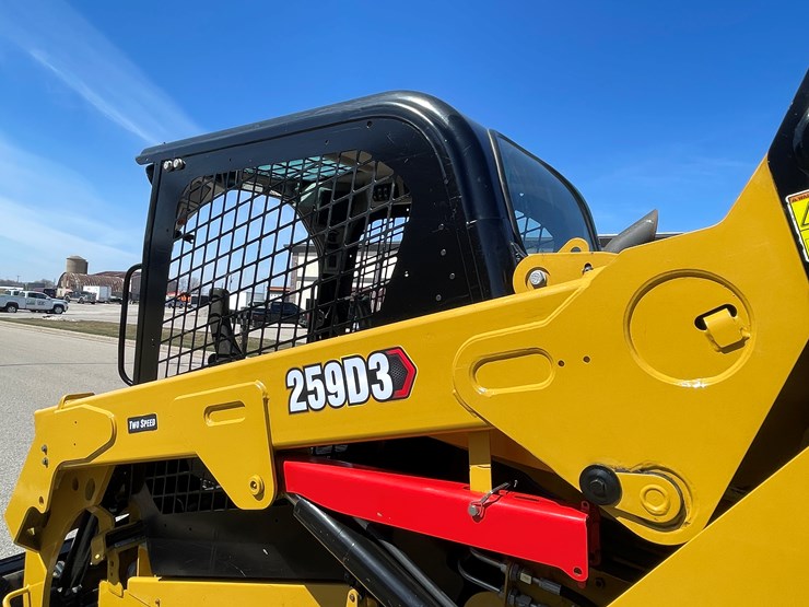 2019-caterpillar-259d3-image-16