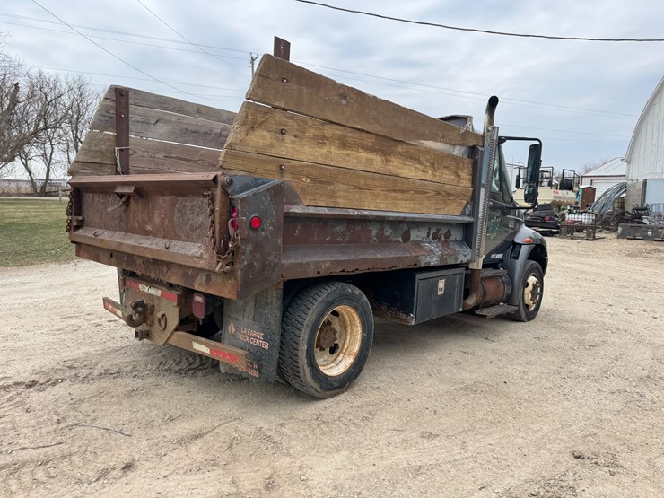 2003-international-durastar-4300-image-5