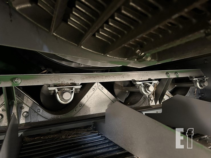 2012-john-deere-s690-image-25