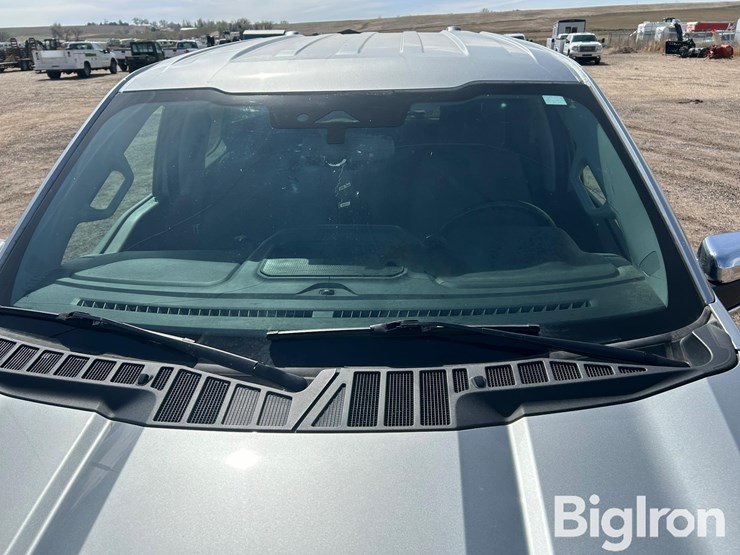 2024-ford-f150-xlt-image-12