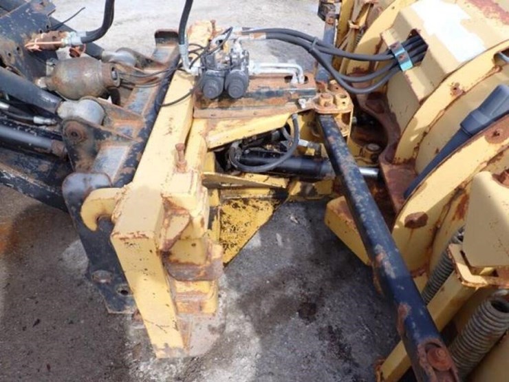 2014-new-holland-t4.75-image-40