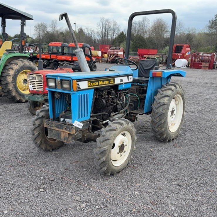 #3065 • RANCH MASTER 254 TRACTOR
