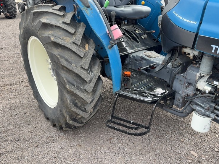 new-holland-tn65-image-7