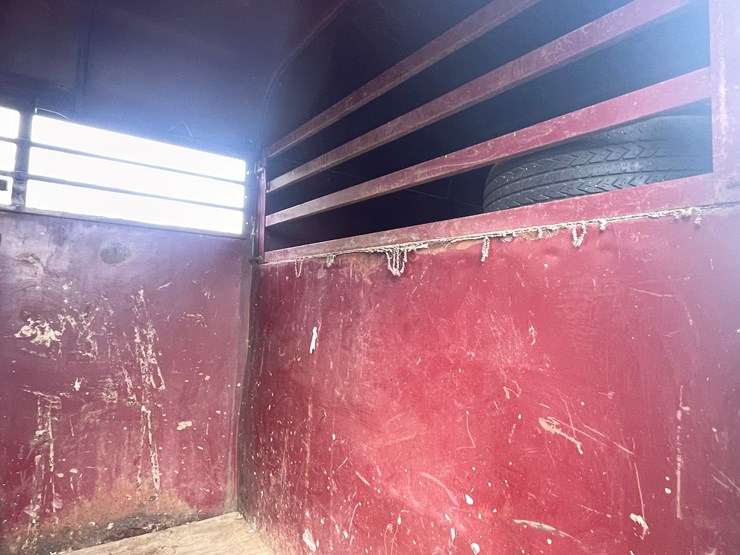 #294-•-1998-calico-livestock-trailer-(has-mn-title)-(mora,-mn)-image-29