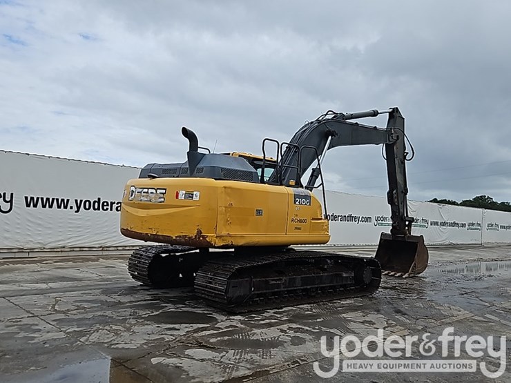 2016-deere-210g-image-4