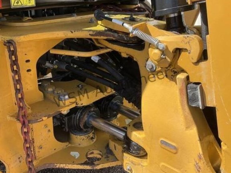 caterpillar-420e-image-12