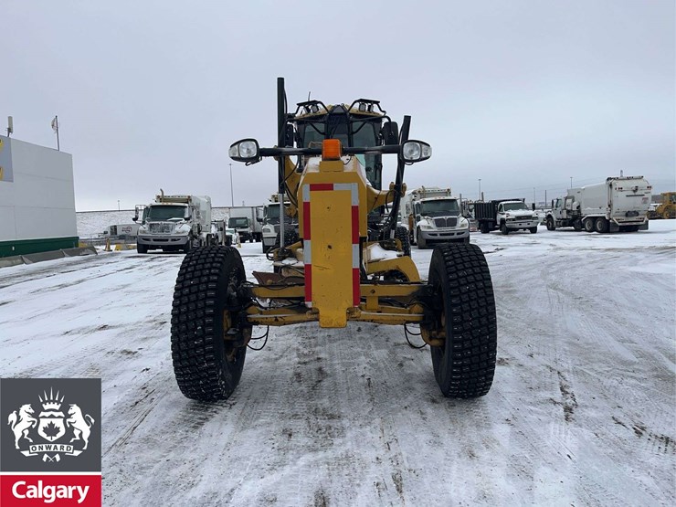 2011-caterpillar-140m-image-8