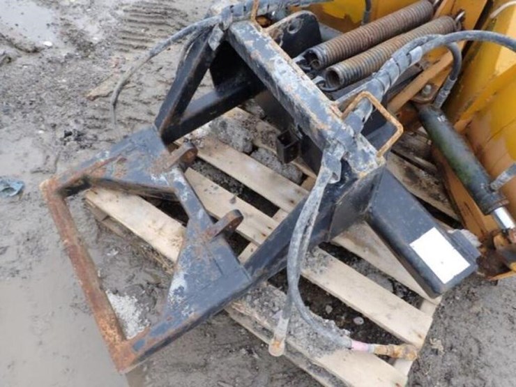 trackless-hydraulic-v-plow-image-10