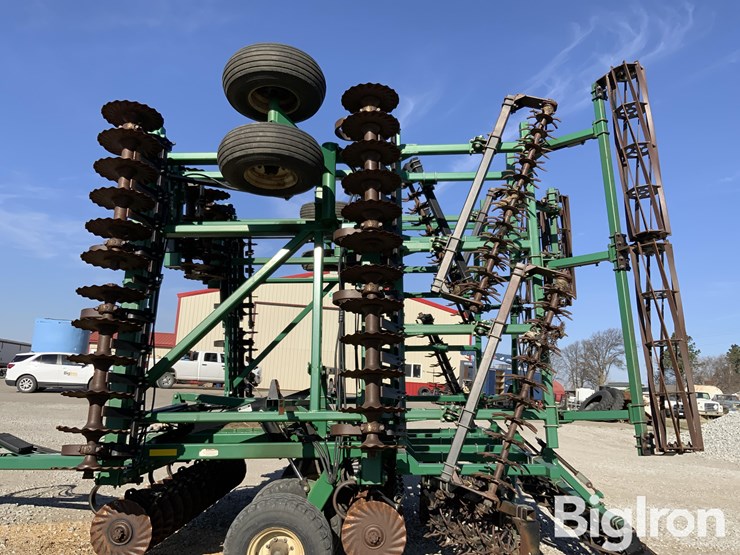 great-plains-4000tt-image-9