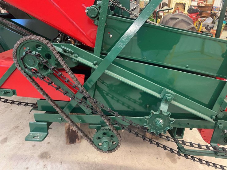 1927-fordson-with-continental-corn-picker-image-61