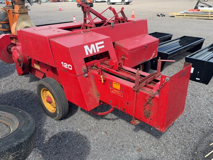 massey-ferguson-120-image-5