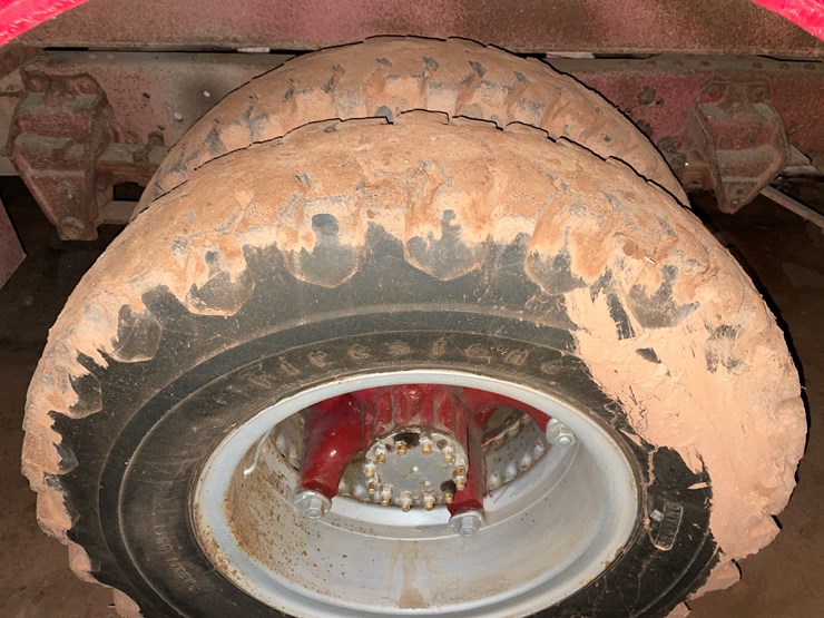 #210-•-1964-chevy-80-(howe)-fire-truck-(no-brakes)-(no-title)-(wakefield,-mi)-image-27