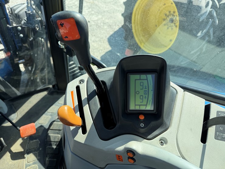 2018-new-holland-t6.155-image-19