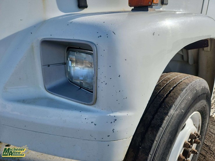 2006-international-durastar-4300-image-52