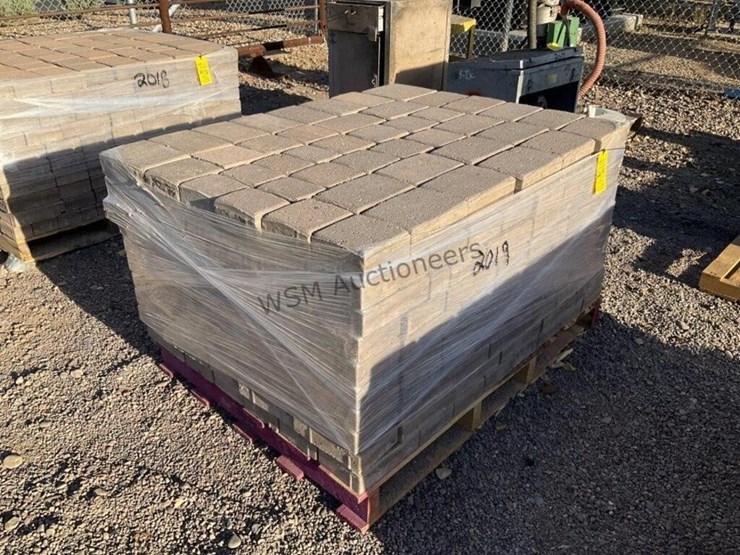pallet-of-stone-pavers-image-4