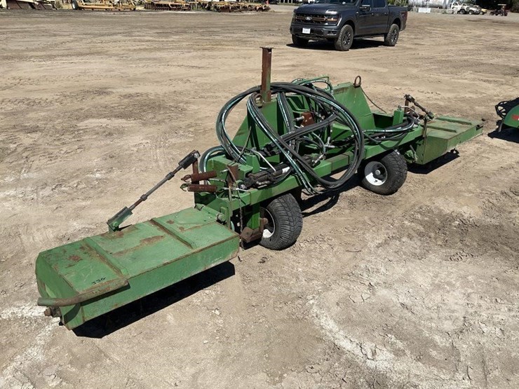 rinieri-"style"-6'-hyd.-berm-flail-mower-attach.-image-2
