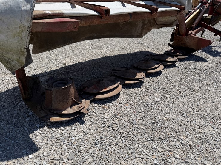 new-holland-462-image-3