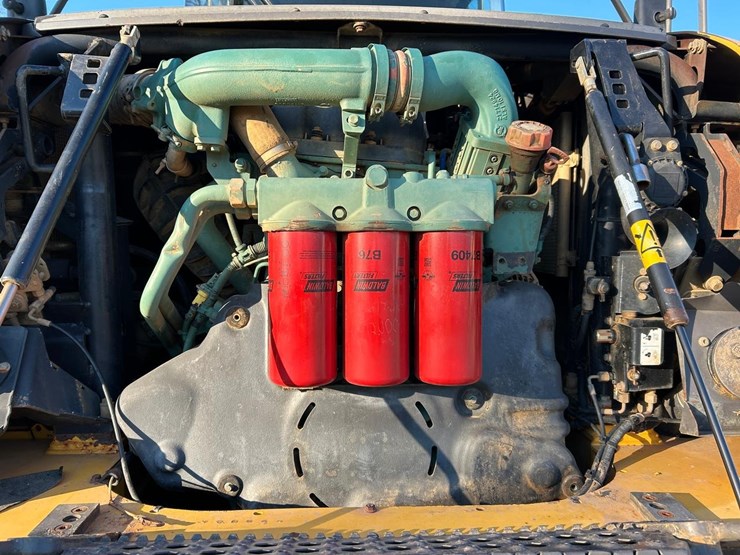 2014-volvo-a25g-image-9