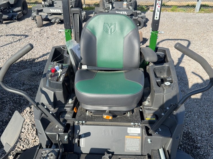 #4070-•-yakta-yxr-320-zero-turn-mower-image-6