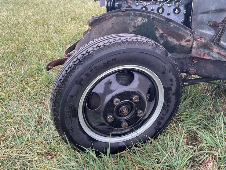 1935-ford-wrecker-image-11